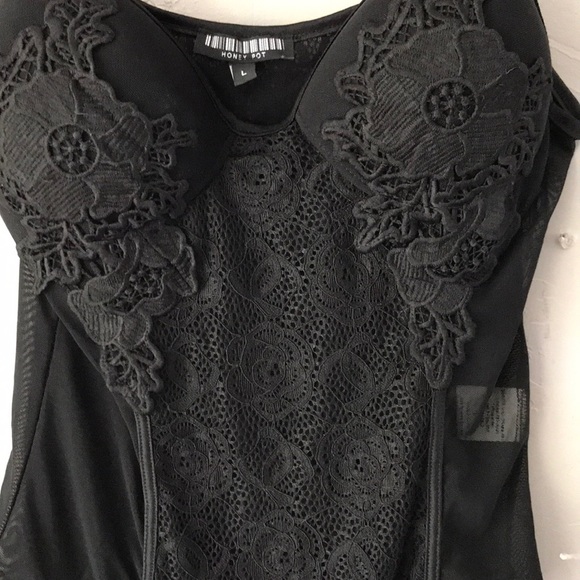 Lacie black onesie - Picture 1 of 2